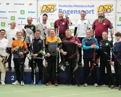 Gruppenbild-Bayrische-Blankbogenschuetzen-01